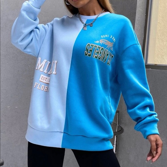 NWT Two Tone Blue Sweatshirt - Picture 3 of 4